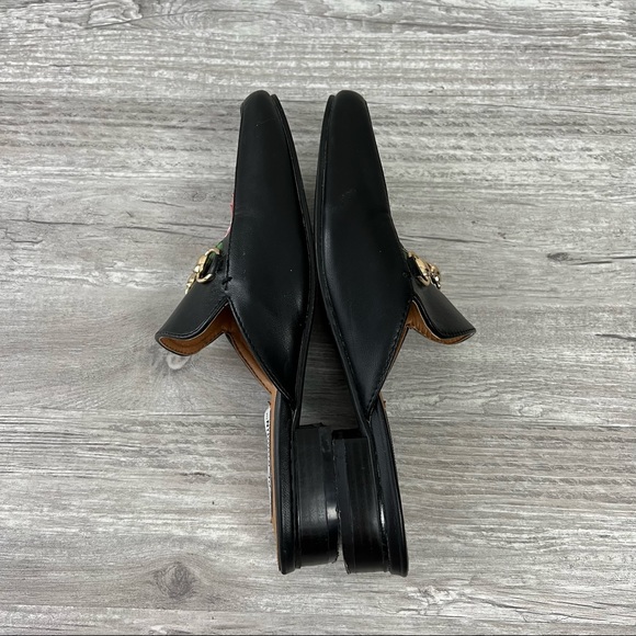 Cape Robbin Black Loafer with embroidered Rose - Picture 4 of 6